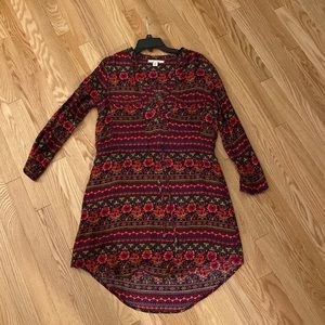 Lulu Medium keyhole dress with a beautiful fall maroon floral pattern! Like new!